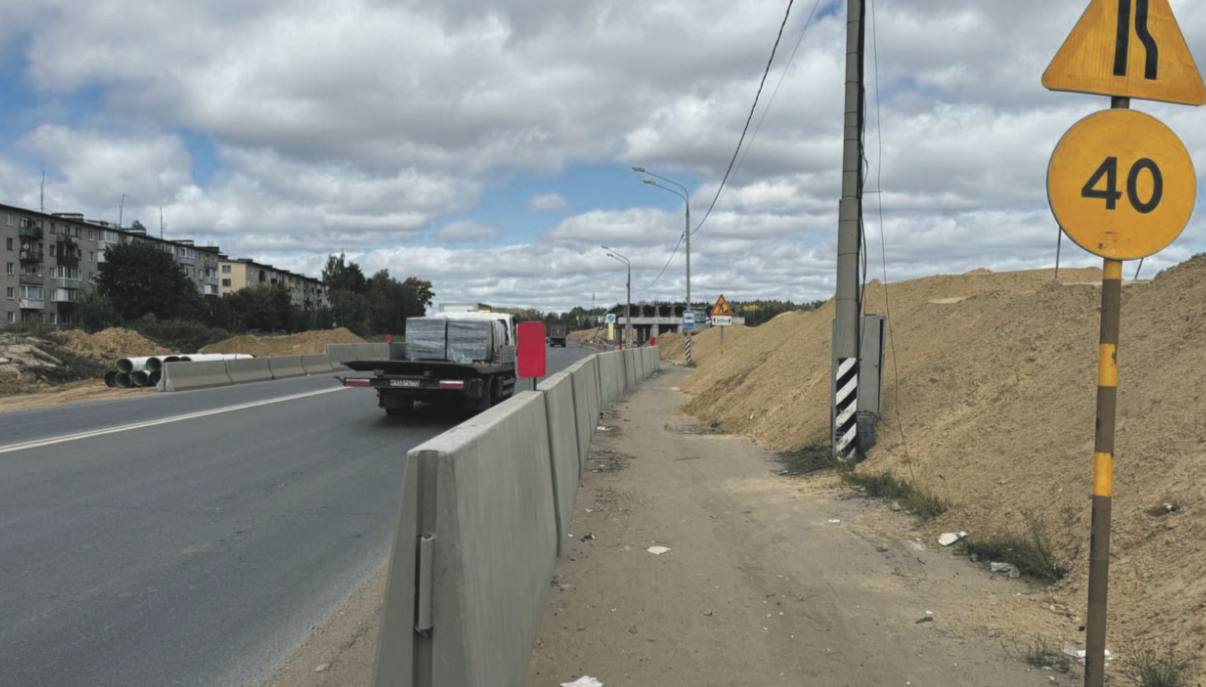 Губернатор поздравил с профессиональным праздником работников и ветеранов дорожного хозяйства