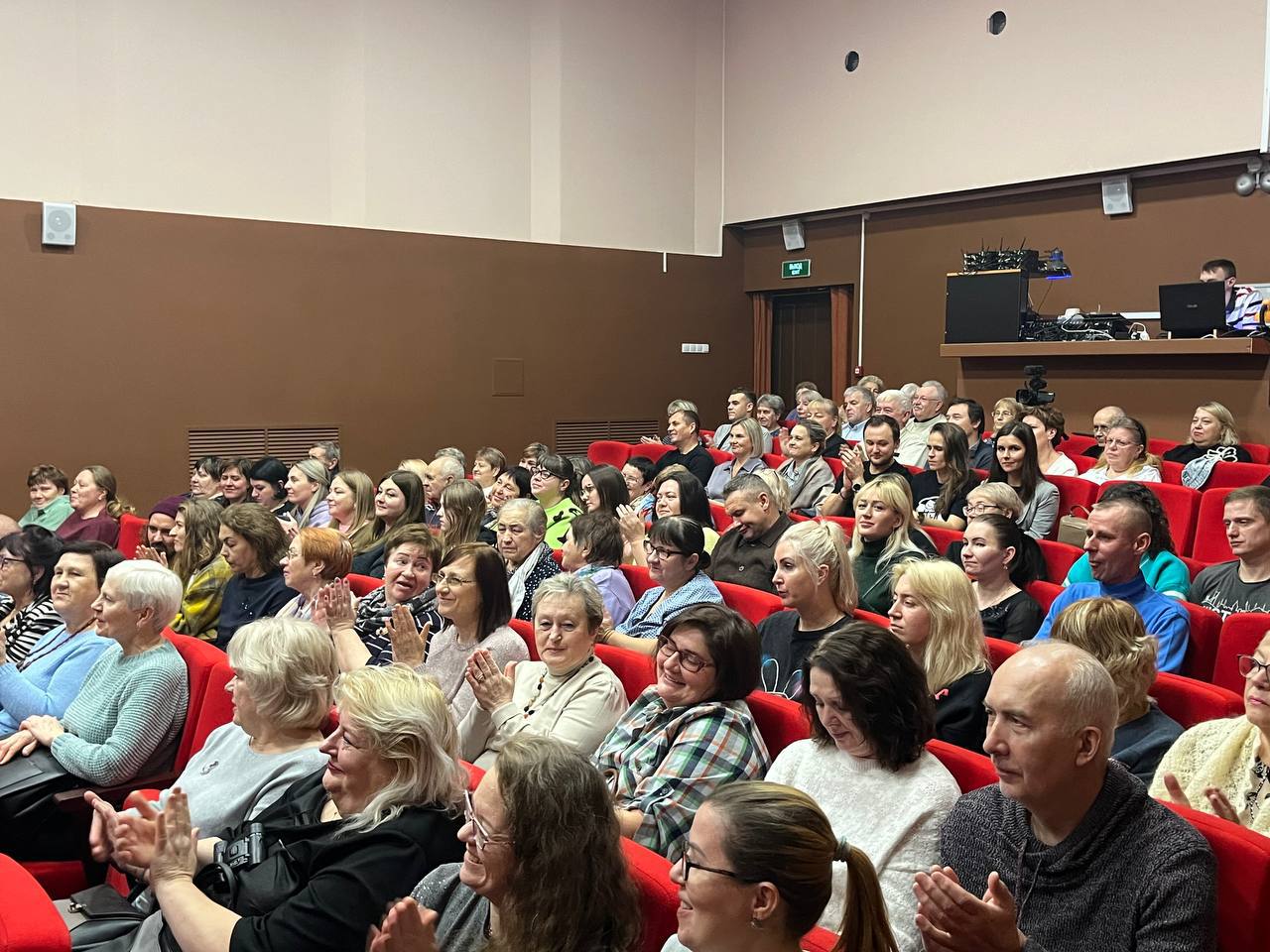 в Балабаново состоялось выступление обниского театра при &quot;ИАТЭ&quot;