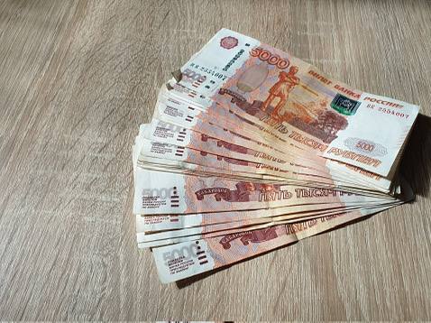 Работнице, потерявшей пальцы на производстве, отсудили 250 тысяч рублей компенсации