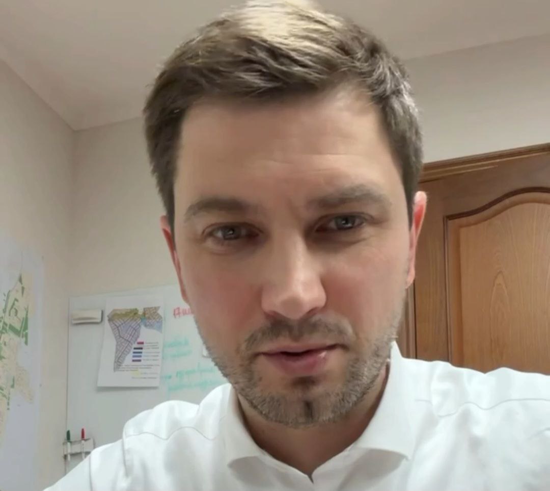 Стефан Перевалов просит обнинцев сообщать о неработающих фонарях.

Жалоба с Маркса, 38, помогла –...