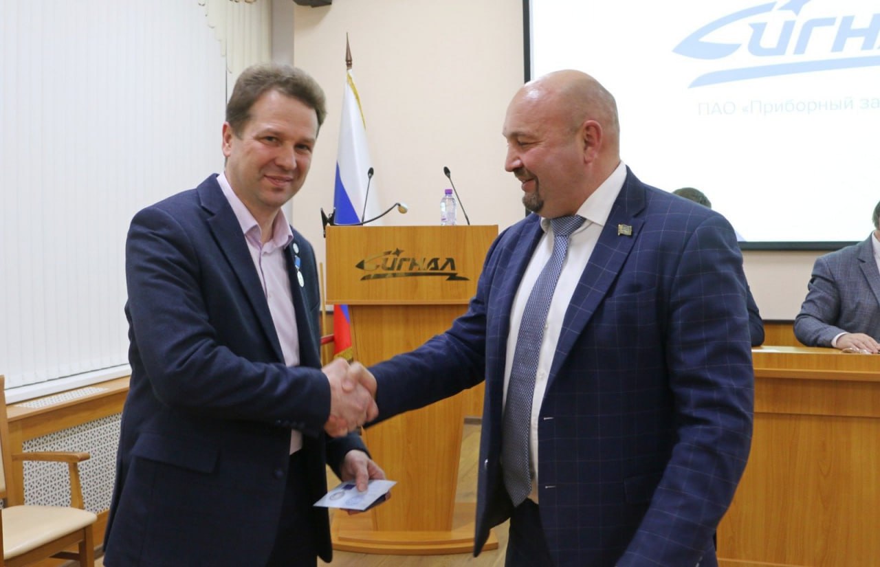 Депутаты затевают выпуск медали к 70-летию Обнинска.

Город празднует юбилей, так что медаль — от...